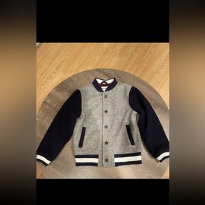 Pre-Owned Boys Old Navy Varsity Jacket Size S 6/7.